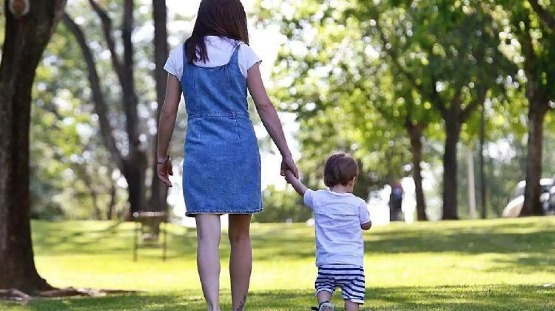 Crianza de niños no cambia entre madres solteras y familias biparentales (1)